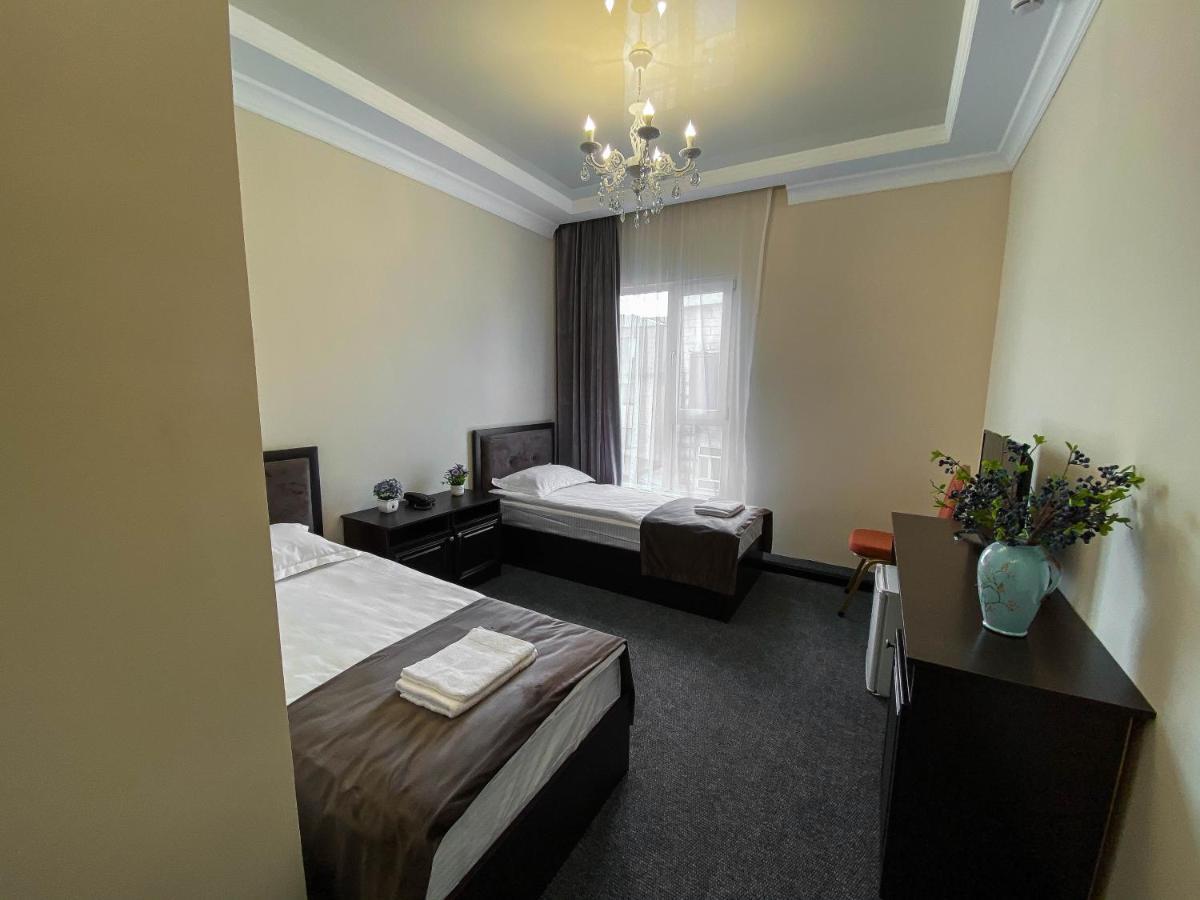 Korkem Tau Hotell Astana Eksteriør bilde