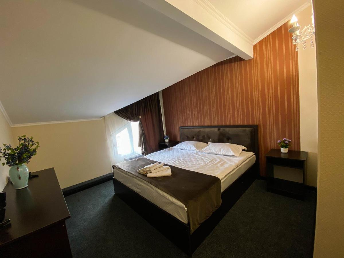 Korkem Tau Hotell Astana Eksteriør bilde