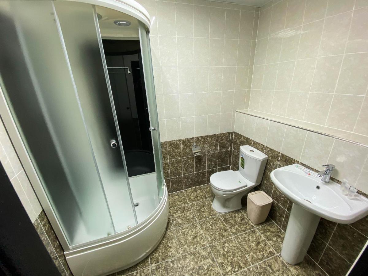 Korkem Tau Hotell Astana Eksteriør bilde
