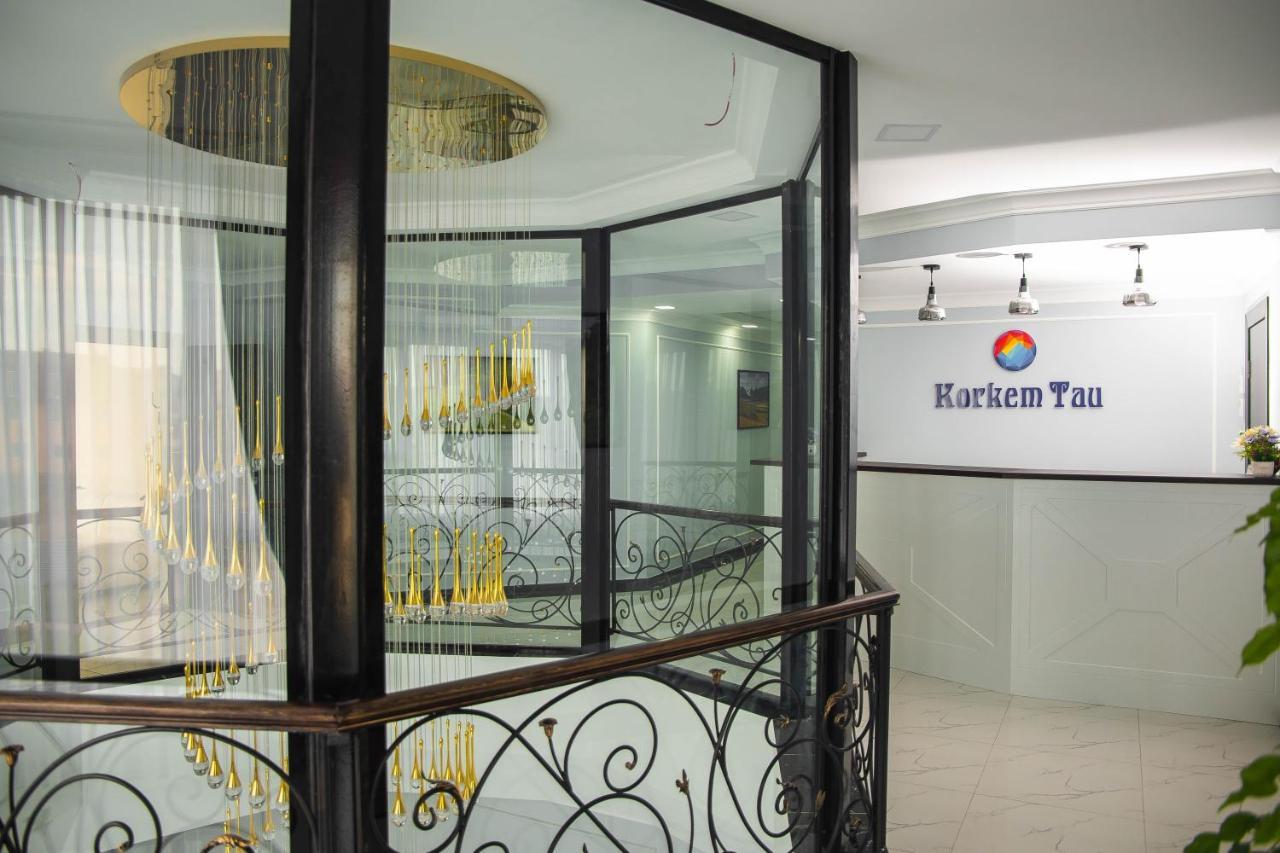Korkem Tau Hotell Astana Eksteriør bilde