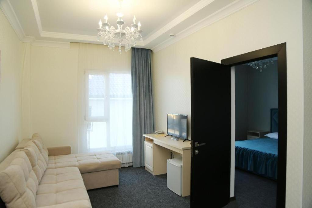 Korkem Tau Hotell Astana Eksteriør bilde